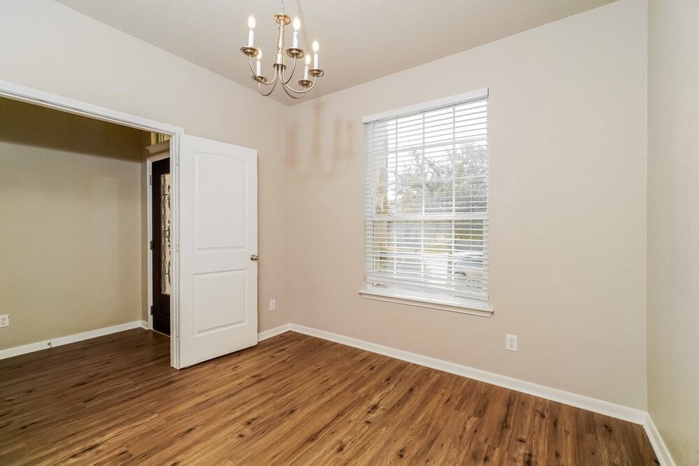 252 Oak Creek Way - Photo 7 of 17