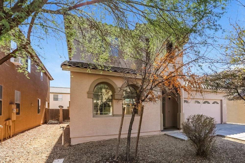 9383 W Cordes Rd - Photo 4 of 17