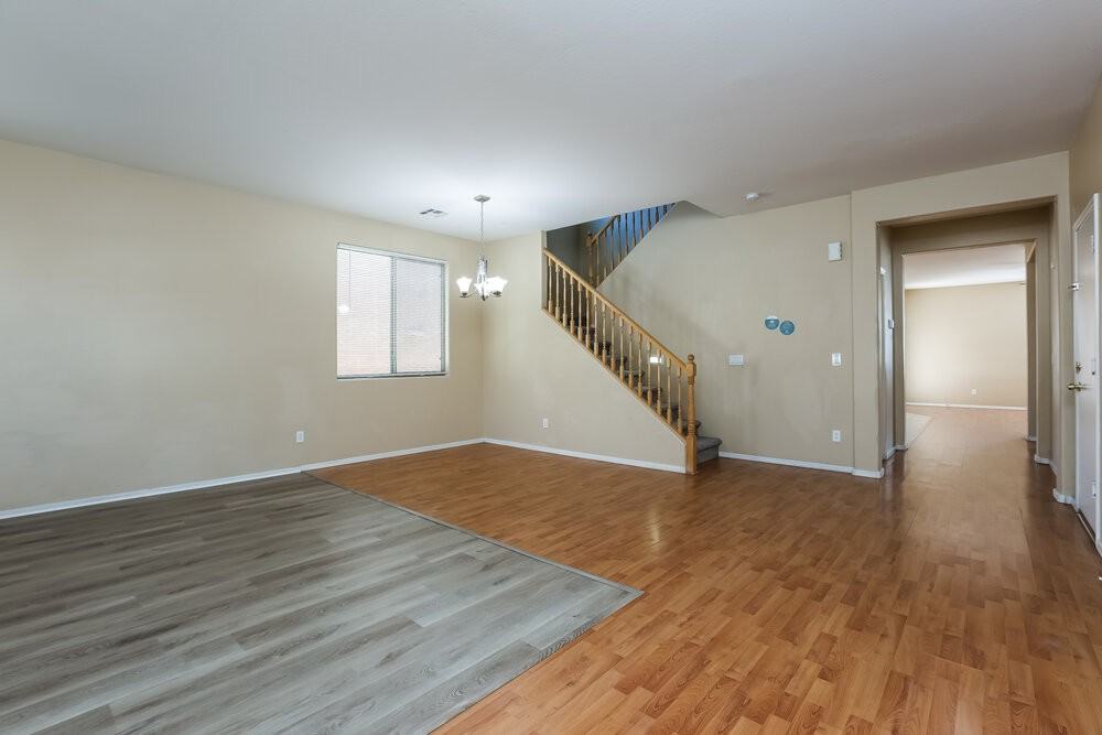 9383 W Cordes Rd - Photo 5 of 17