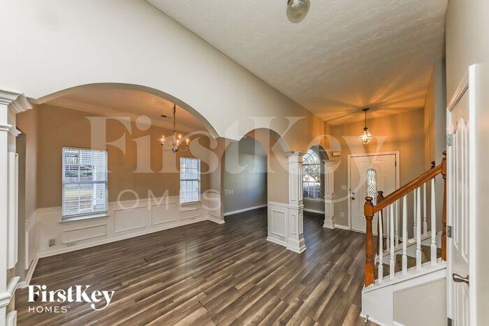 419 Lake Ridge Lane - Photo 2 of 19