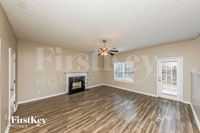 419 Lake Ridge Lane - Photo 3 of 19