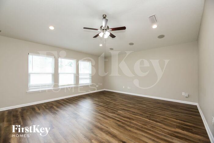 59 Myrtle Bank Court - Photo 3 of 19