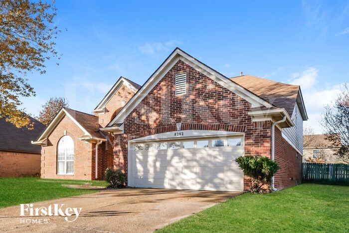 8202 Rockbridge Rd - Photo 2 of 19