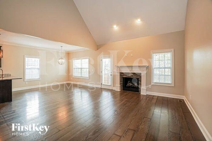 163 Melbourne Drive - Photo 3 of 19