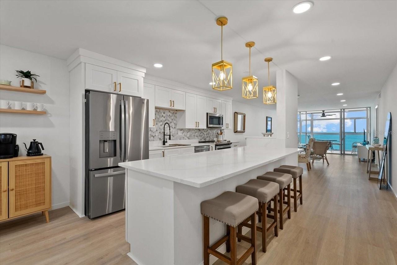 255 The Esplanade N #1002 - Photo 4 of 23