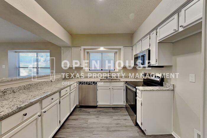 1602 Spring St - Photo 7 of 23