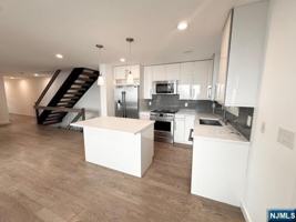 featured image of 86 W Mahan St