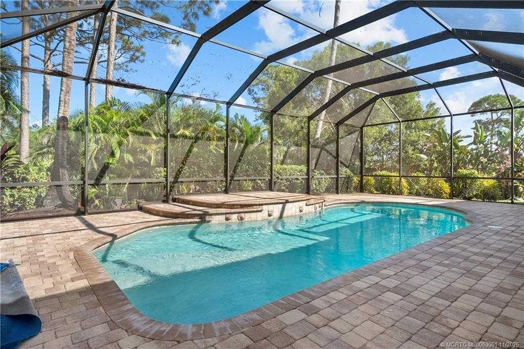 4213 Sw Utterback St - Photo 4 of 26