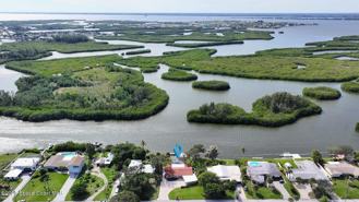 778 Nassau Rd - Photo 1 of 1