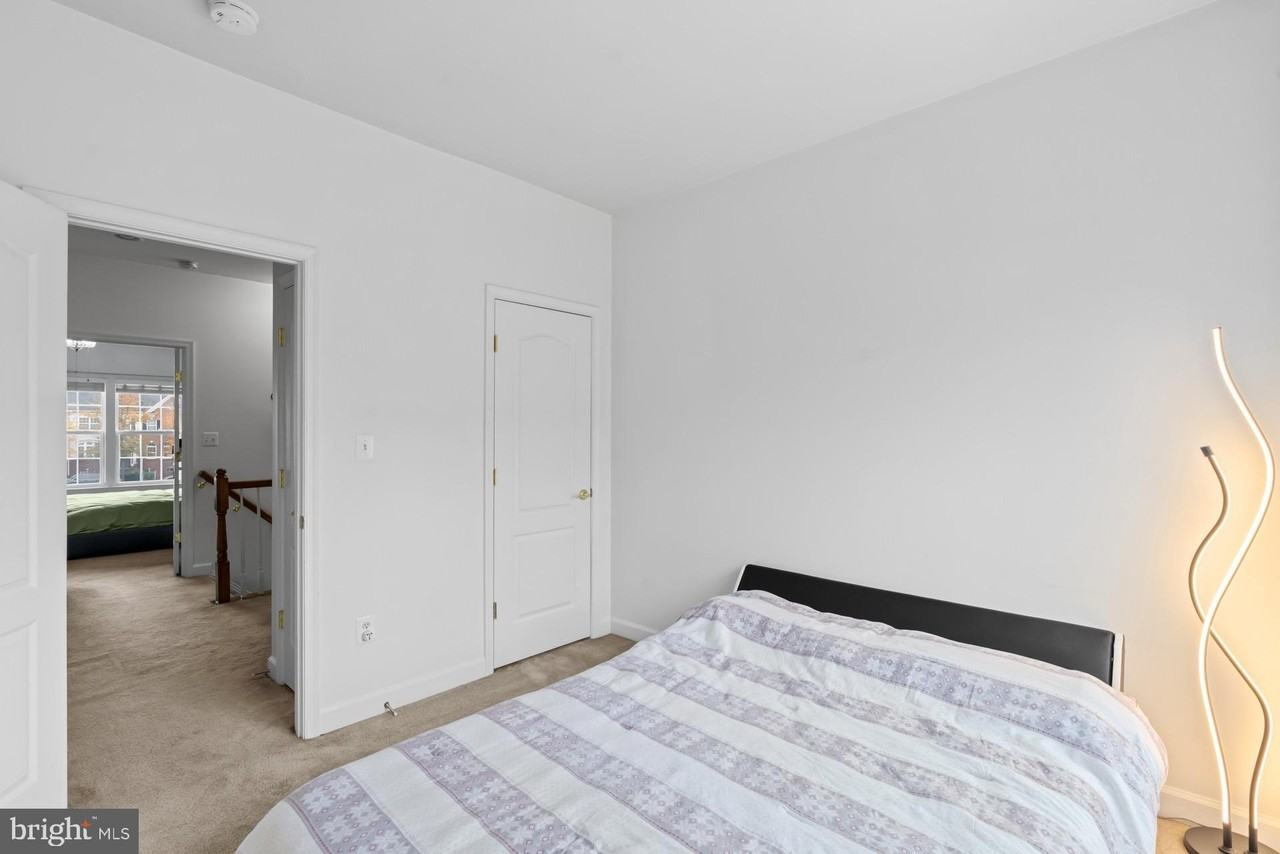 8328 Gibbs Way - Photo 5 of 37