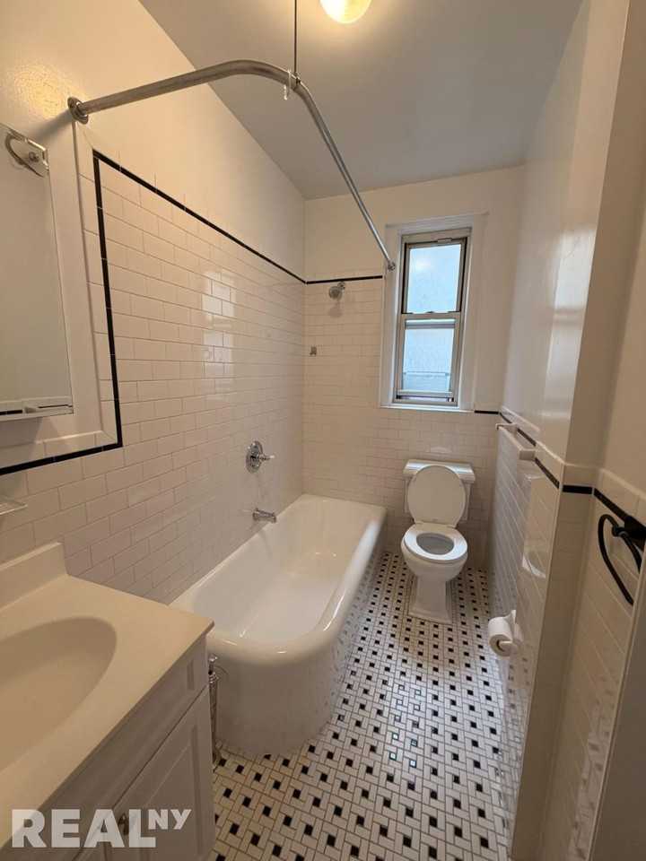 W 13th St #26 - Photo 5 of 5