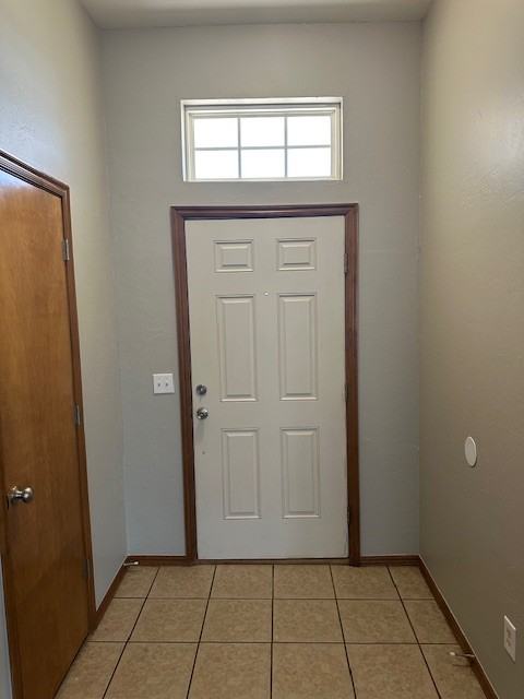 2709 Southeast 91st Street - Photo 2 of 22