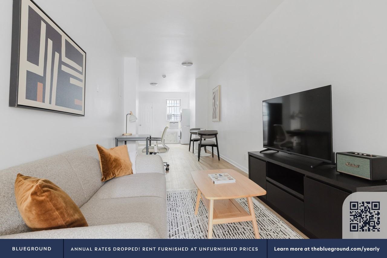 327 E 10th St #2160 - Photo 4 of 17