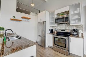 featured image of 185 Northeast 4th Avenue