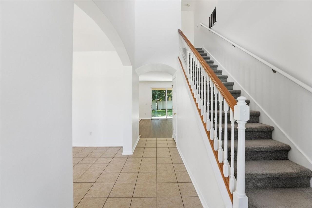 1326 Plumgrass Cir - Photo 2 of 16