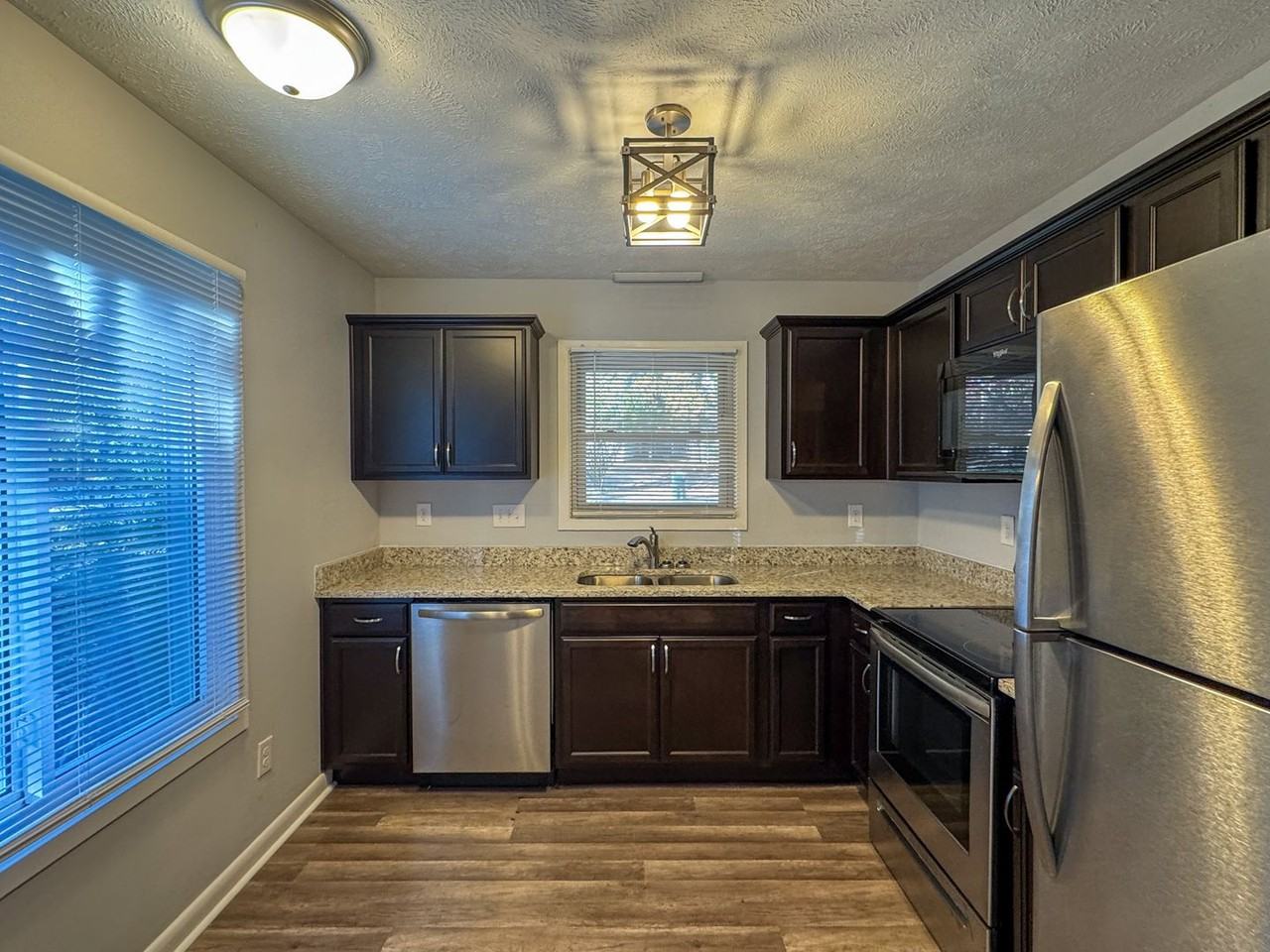 4440 Briton Cir - Photo 7 of 42