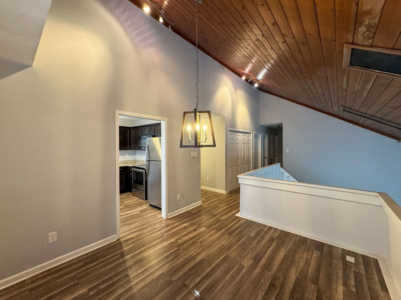 4440 Briton Cir - Photo 5 of 42