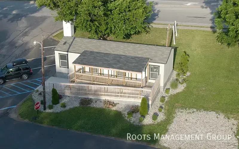 32 Imperial Avenue #32IA - Photo 2 of 7