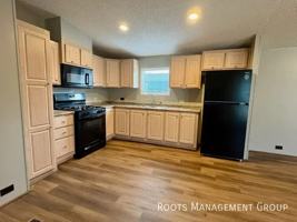 featured image of 1909 S Anna St #80