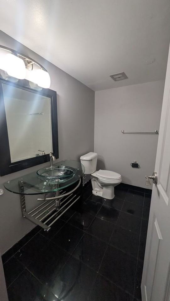 16400 N Park Dr - Photo 5 of 29