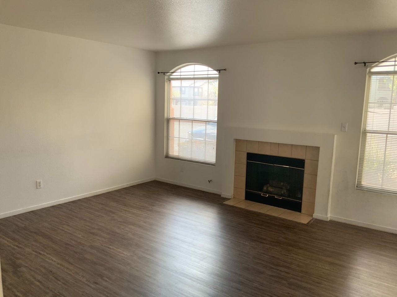 8452 Stoney Bluff Ave - Photo 6 of 13