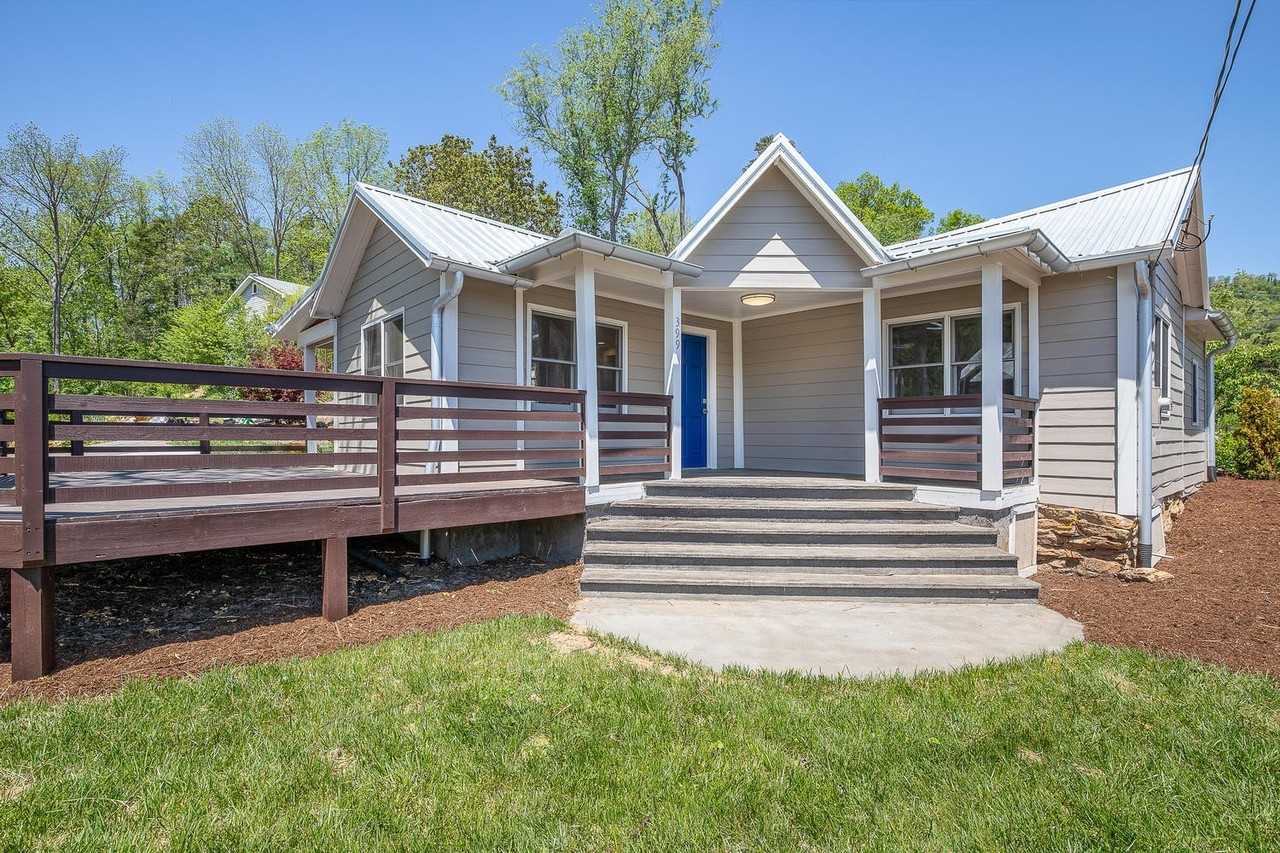 399 Stratford Rd - Photo 7 of 19