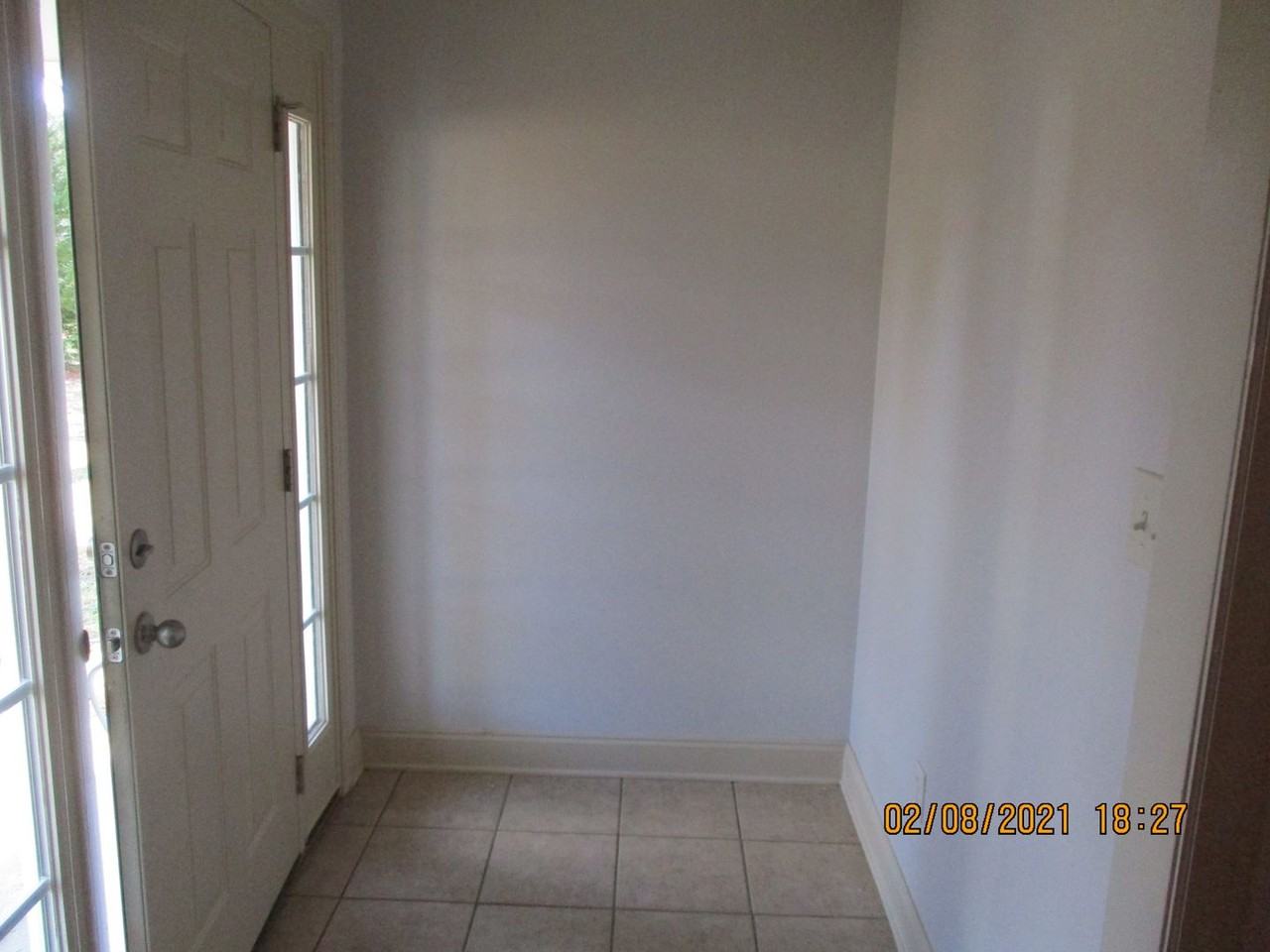108 Aubry Ct - Photo 2 of 12