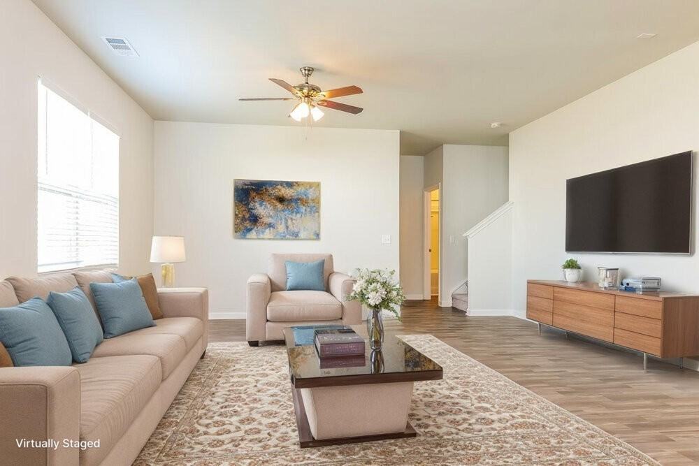 621 Samuel Lee Ln - Photo 4 of 20