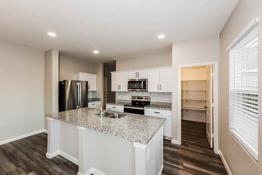 10313 Castle Lyons Ln - Photo 6 of 16