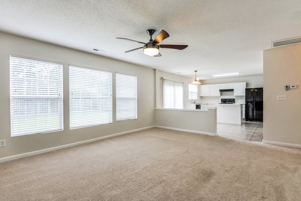 225 Honeywell Way - Photo 3 of 19