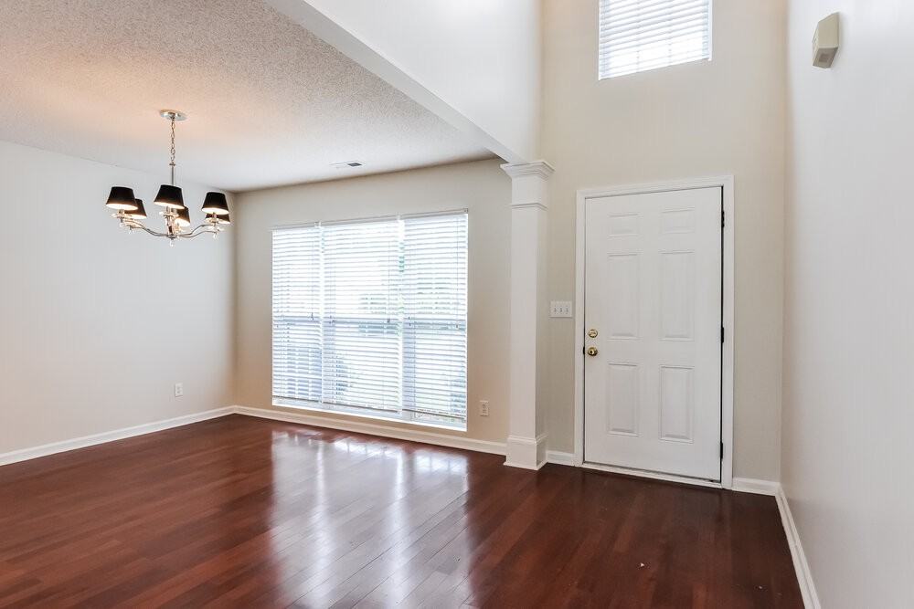 225 Honeywell Way - Photo 5 of 19