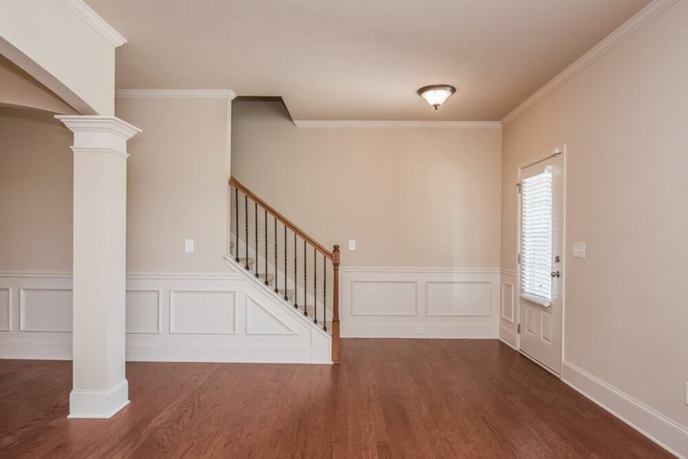 231 Shaw Drive - Photo 2 of 13