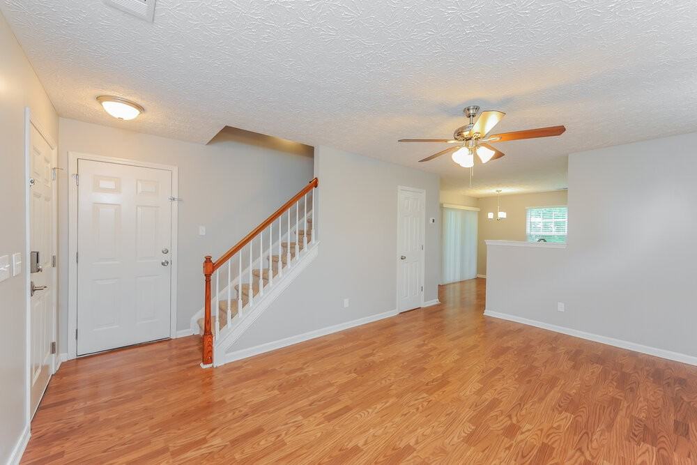 310 Pieris Dr - Photo 4 of 17