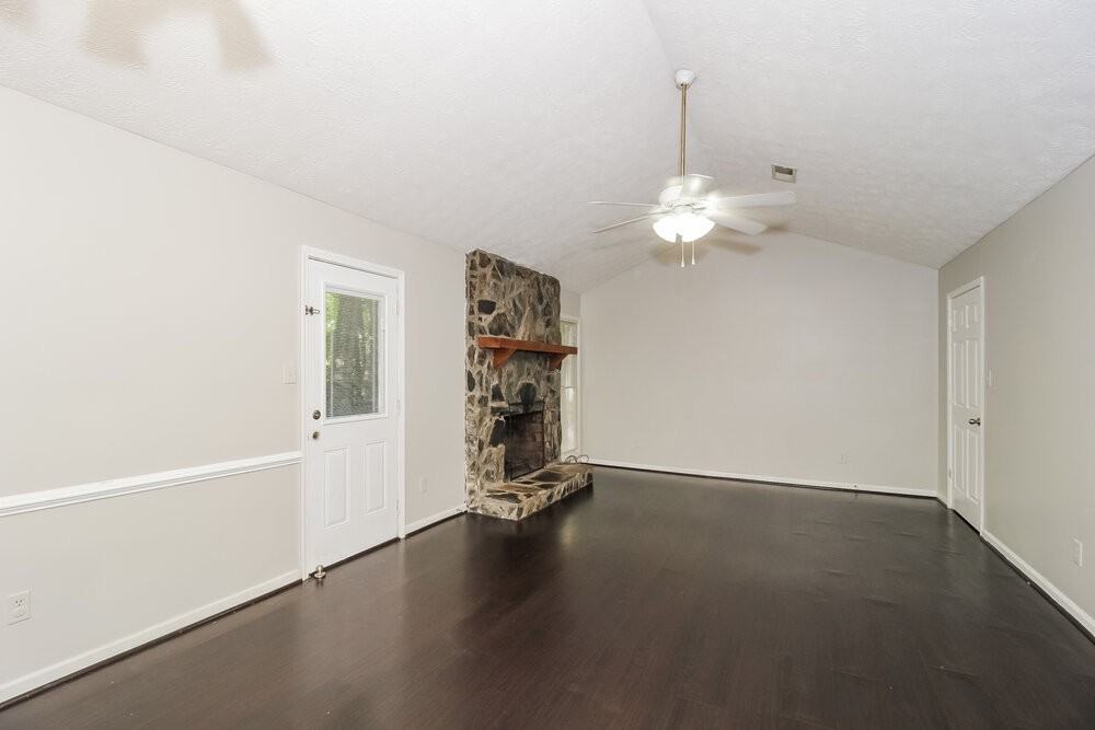 147 Old Mill Trl Sw - Photo 6 of 19