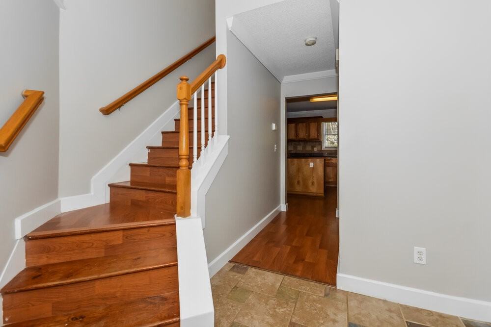 5020 Amber Way Nw - Photo 4 of 20