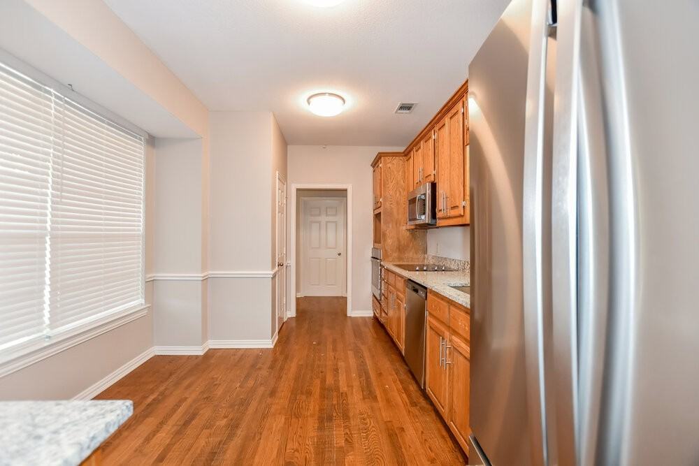 116 Stanford - Photo 7 of 16