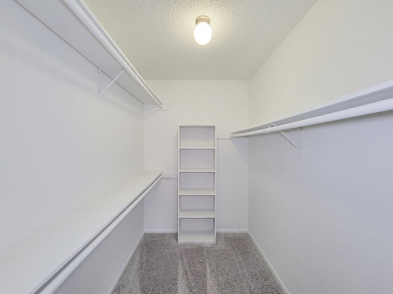 Creekside Villas Apartments - Photo 7 of 59