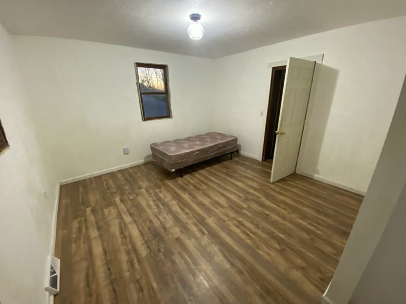 2085 Cedar St - Photo 7 of 7