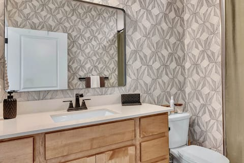 285 High Point Dr #H203 - Photo 3 of 19