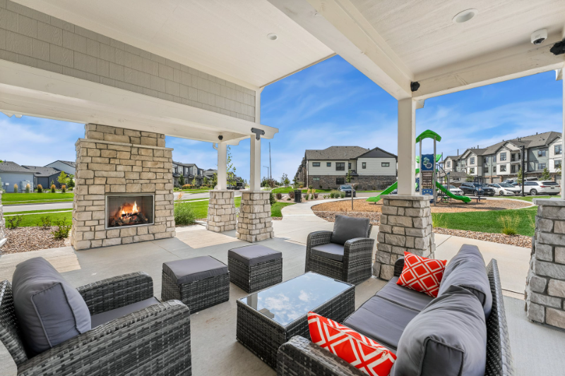 285 High Point Dr #H203 - Photo 5 of 19