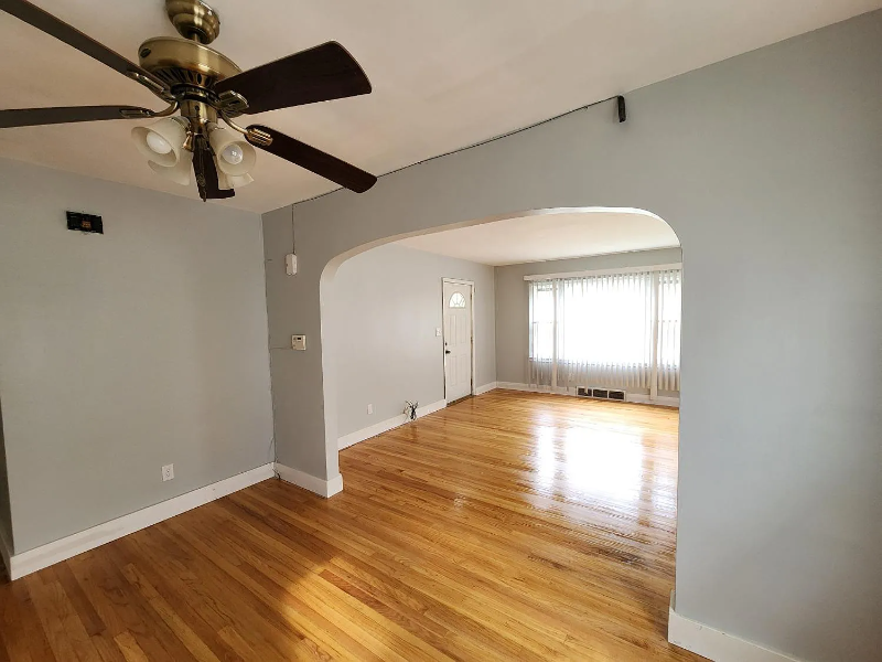 5142 Pennsylvania St - Photo 4 of 20