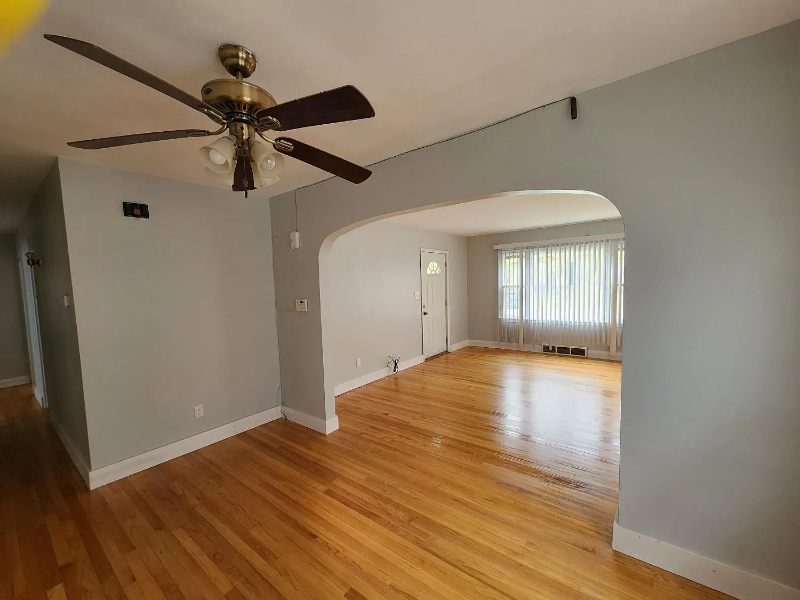 5142 Pennsylvania St - Photo 7 of 20