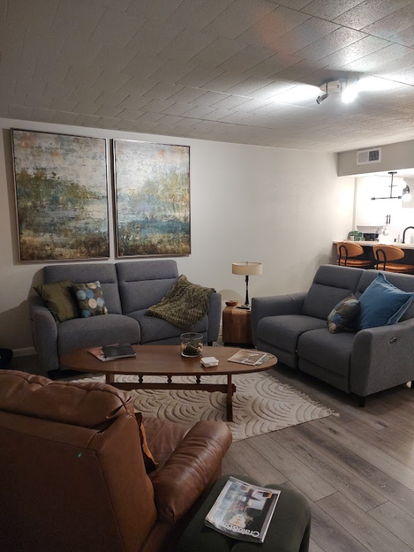 111 S Meldrum St #5 - Photo 3 of 22