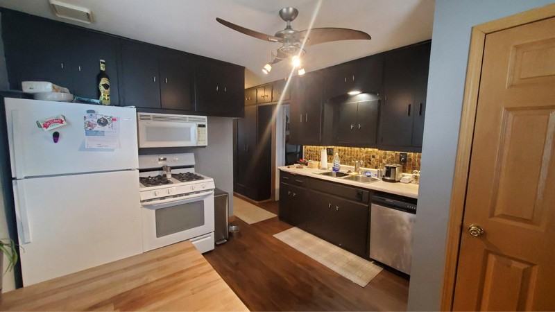 1520 S 73rd St - Photo 4 of 12