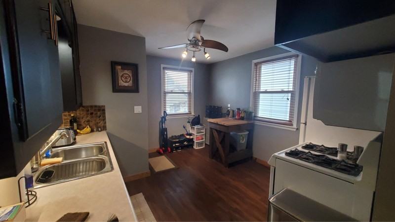 1520 S 73rd St - Photo 5 of 12