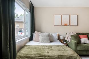 5248 Se Stark St #4 - Photo 1 of 1