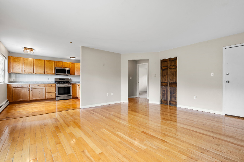 28 Fernview Avenue #10 - Photo 3 of 15