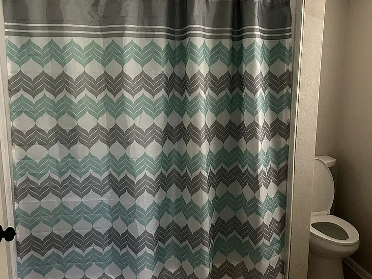 1809 W - Photo 4 of 4