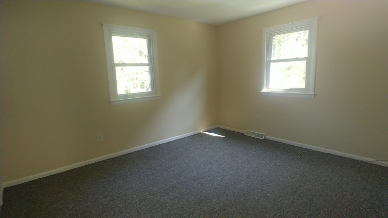 321 Edgewood Ave #B - Photo 5 of 9