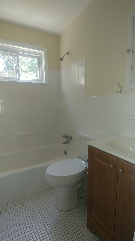 321 Edgewood Ave #B - Photo 6 of 9